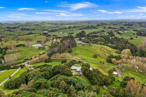 Photo of property in 5352 Kaipara Coast Highway, Wellsford, 0972