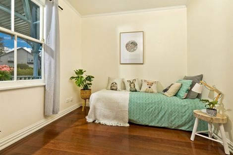 Photo of property in 2/4 Georgia Terrace, Albany, Auckland, 0632