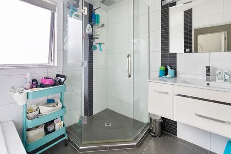 Photo of property in 221a East Coast Road, Campbells Bay, Auckland, 0620