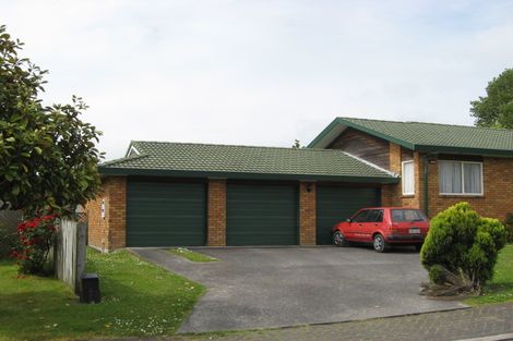 Photo of property in 15 Rosella Grove, Waimauku, 0812