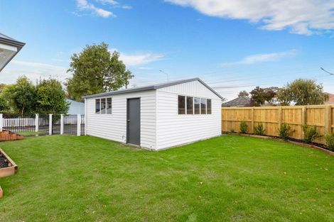 Photo of property in 10 Kendal Avenue, Burnside, Christchurch, 8053