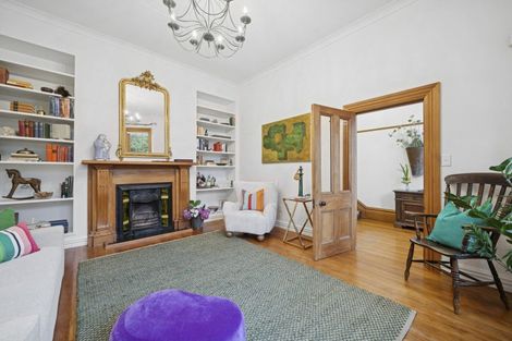 Photo of property in 17 Park Street, Thorndon, Wellington, 6011