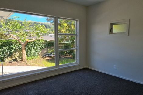 Photo of property in 34 Hinau Street, Tawa, Wellington, 5028