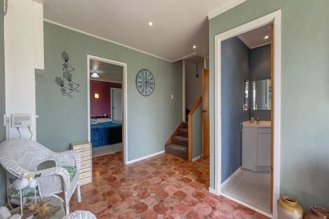 Photo of property in 15 Hillcrest Street, Tirau, 3410