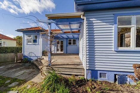 Photo of property in 27 Russell Road, Marewa, Napier, 4110
