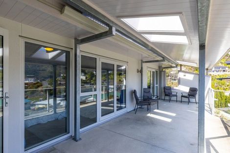 Photo of property in 29 Seaview Crescent, Picton, 7220