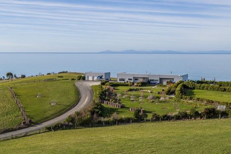 Photo of property in 318 Cable Station Road, Blind River, Seddon, 7285