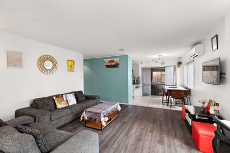 Photo of property in 3/14 Sturdee Road, Manurewa, Auckland, 2102