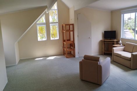 Photo of property in 1 Cotebrooke Lane, Hillcrest, Hamilton, 3216