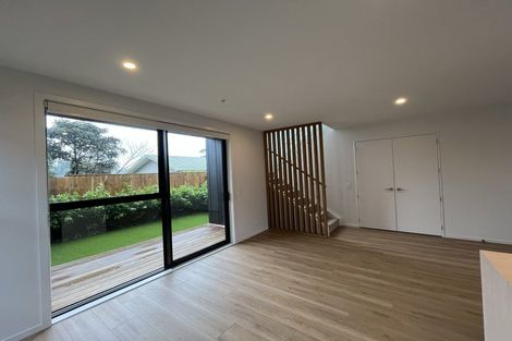 Photo of property in 27f Dawnhaven Drive, Te Atatu Peninsula, Auckland, 0610