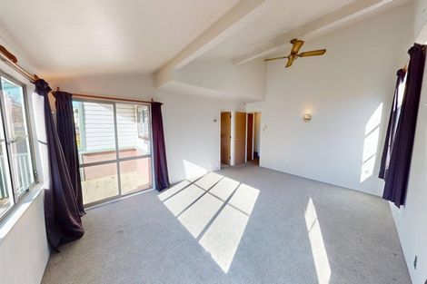 Photo of property in 1 Saint Georges Gate, Whanganui, 4500