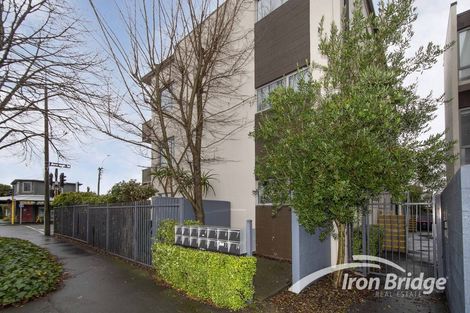 Photo of property in 2/318 Barbadoes Street, Christchurch Central, Christchurch, 8011