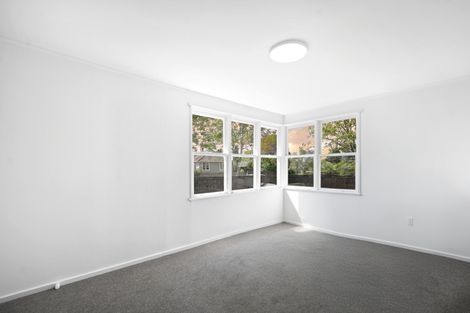 Photo of property in 10 Holland Road, Fairfield, Hamilton, 3214