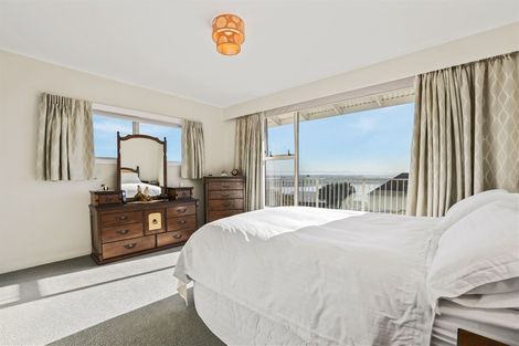 Photo of property in 40 Cannon Hill Crescent, Mount Pleasant, Christchurch, 8081