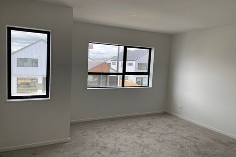 Photo of property in 11 Kairakau Street, Takanini, 2110