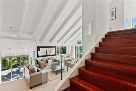 Photo of property in 51 Mount Avenue, Pauanui, Hikuai, 3579