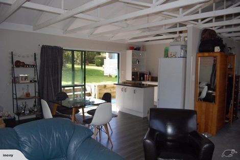 Photo of property in 324 Taupaki Road, Taupaki, Henderson, 0782