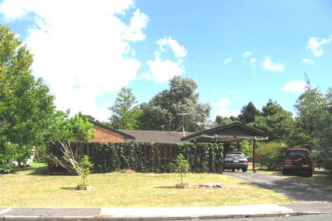 Photo of property in 1/32 Salamanca Road, Sunnynook, Auckland, 0620
