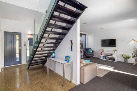 Photo of property in 12 Millpond Place, Parklands, Christchurch, 8083