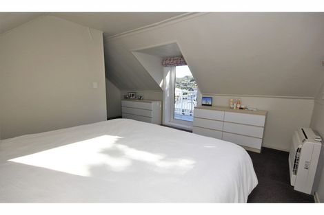 Photo of property in 72 Oxford Street, Lyttelton, 8082