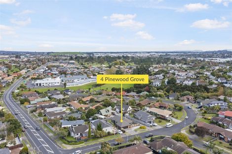 Photo of property in 4 Pinewood Grove, Botany Downs, Auckland, 2010