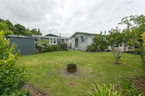 Photo of property in 42 Cumberland Street, Merrilands, New Plymouth, 4312