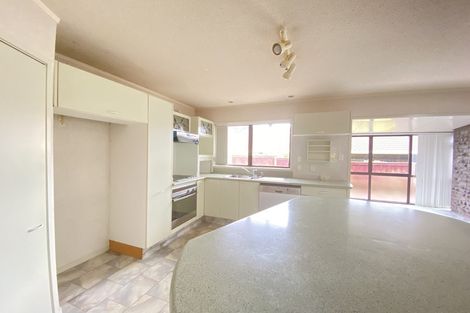 Photo of property in 36 Cromdale Avenue, Highland Park, Auckland, 2010