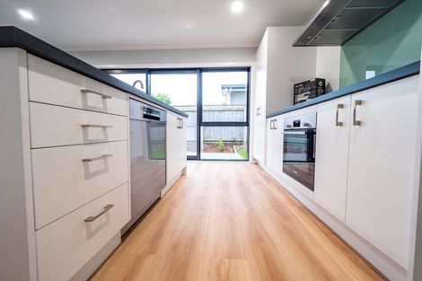 Photo of property in 8 Koru Loop, Paraparaumu, 5032