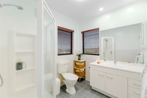 Photo of property in 3 Bluefin Way, West Harbour, Auckland, 0618