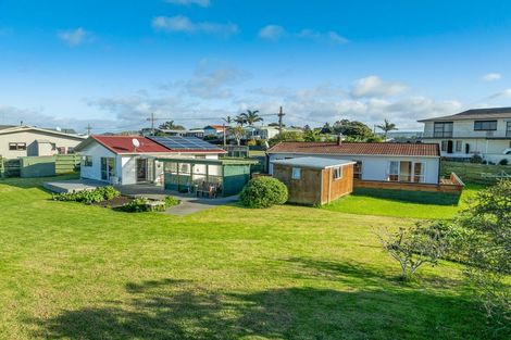 Photo of property in 7 Seaview Road, Ruakaka, 0116