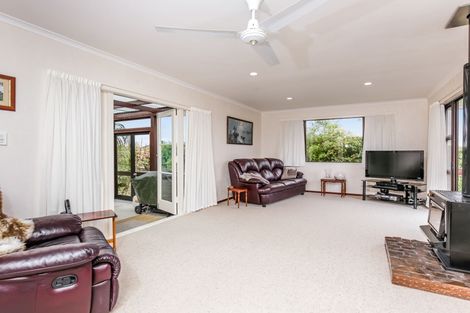 Photo of property in 202 Royal Road, Massey, Auckland, 0614