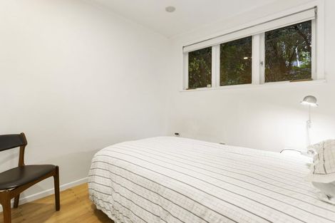 Photo of property in 2/5 Larchwood Avenue, Westmere, Auckland, 1022