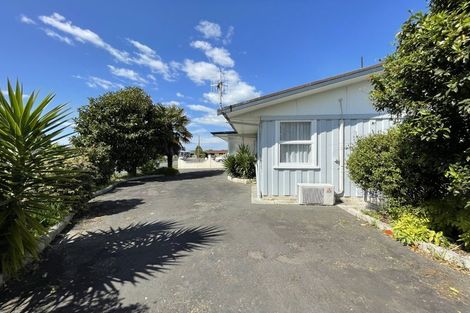Photo of property in 2 Bennett Place, Onekawa, Napier, 4110