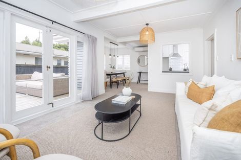 Photo of property in 28 Walsh Street, Forest Lake, Hamilton, 3200