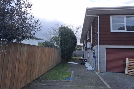 Photo of property in 1/45 Evelyn Place, Hillcrest, Auckland, 0627