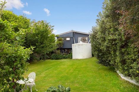 Photo of property in 1299 Whangaparaoa Road, Army Bay, Whangaparaoa, 0930