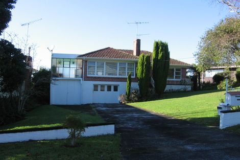 Photo of property in 1 Braebank Lane, Te Atatu South, Auckland, 0610