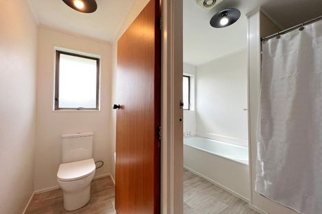 Photo of property in 6 Amber Lane, Melville, Hamilton, 3206