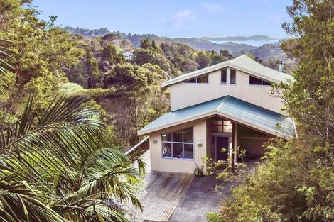 Photo of property in 33 Ward Drive, Opua, 0200