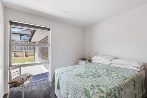 Photo of property in 14 Anglers Way, Omokoroa, 3114