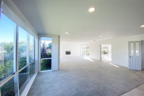 Photo of property in 22 Pine Harbour Parade, Beachlands, Auckland, 2018