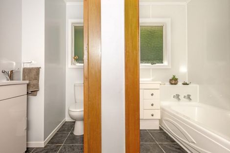 Photo of property in 6 Adams Road, Whataupoko, Gisborne, 4010