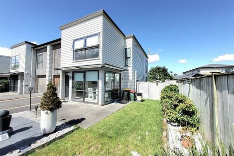 Photo of property in 45 Costa Viva Crescent, Karaka, Papakura, 2113