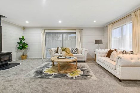 Photo of property in 28a Vincent Street, Howick, Auckland, 2014