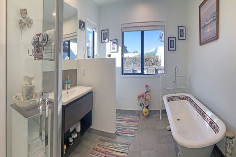 Photo of property in 30b Redwood Crescent, Hurdon, New Plymouth, 4310