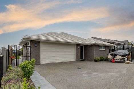 Photo of property in 20 Watene Way, Welcome Bay, Tauranga, 3112