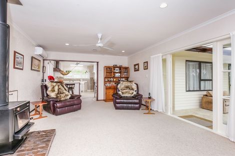 Photo of property in 202 Royal Road, Massey, Auckland, 0614