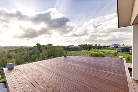 Photo of property in 3 Lealands Lane, Aokautere, Palmerston North, 4471