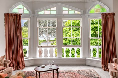 Photo of property in 26 Kiwi Esplanade, Mangere Bridge, Auckland, 2022