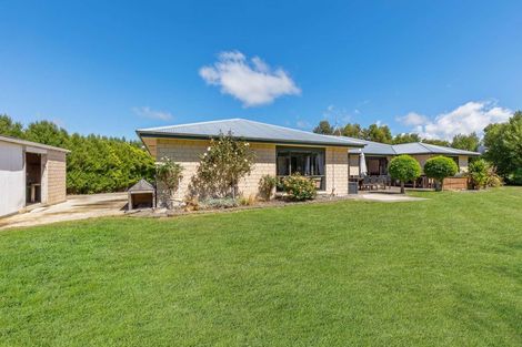 Photo of property in 75 Adelaide Road, Dannevirke, 4978